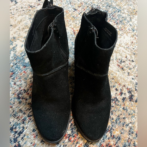 Steve Madden Booties - Picture 2 of 11